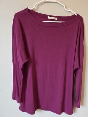 Women's Long-Sleeve Top in Dark Pink